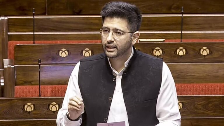 Raghav Chadha : నా నోరు నొక్కితే గెలిచినట్లు కాదు.. సొంత పార్టీపై రాఘవ్‌ చడ్డా సంచలన వ్యాఖ్యలు.. BJP లోకి ఎంట్రీ కన్ఫర్మ్?