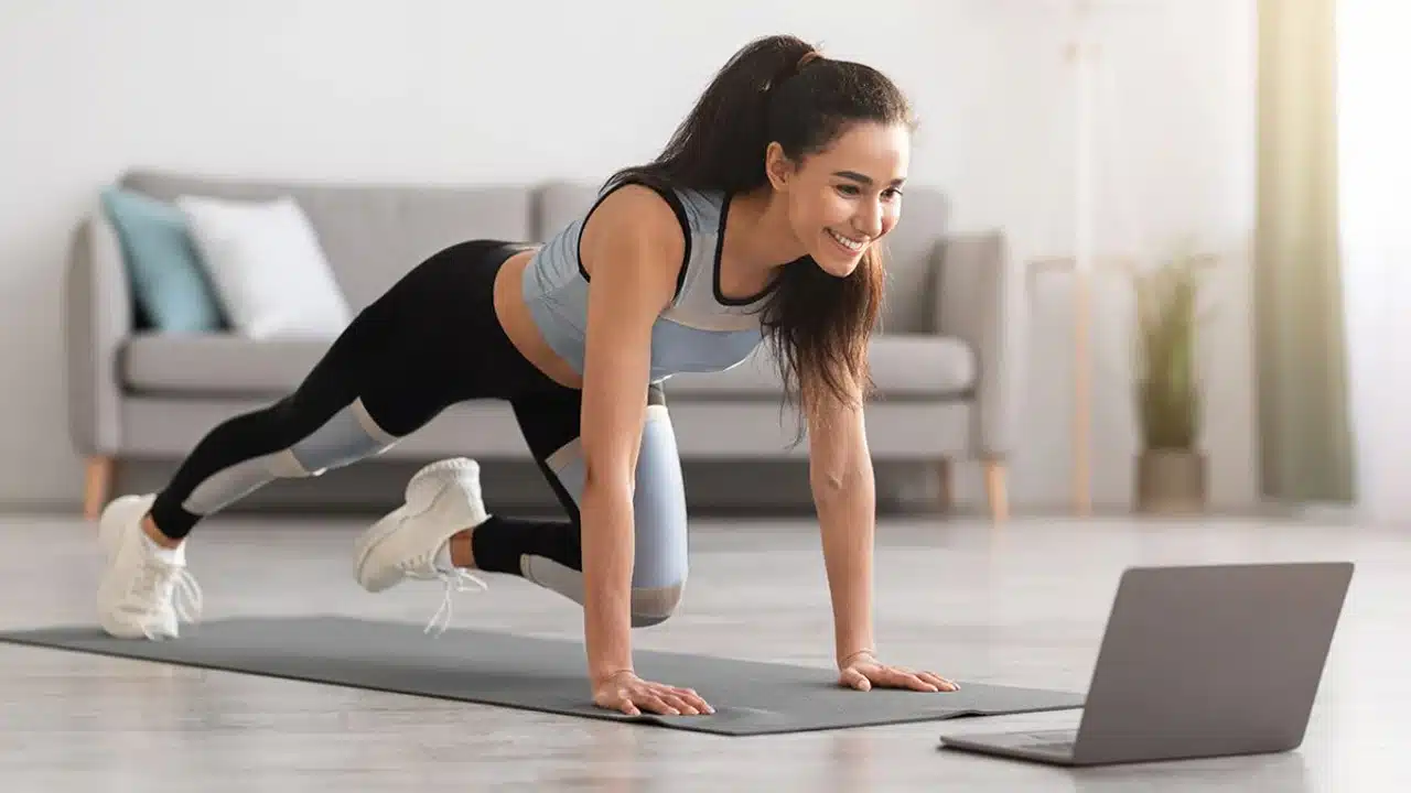 Heart Health : హార్ట్ స్ట్రాంగ్‌గా ఉండాలంటే ఇవి చేయండి.. గుండె ఆరోగ్యానికి సింపుల్ ఫిట్‌నెస్ టిప్స్!
