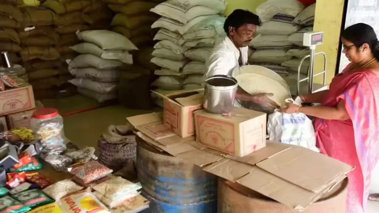 Ration Card : ప్రభుత్వం భారీ గుడ్ న్యూస్.. రేషన్ కార్డు ఉన్నవారికి నేరుగా అకౌంట్లోకి డబ్బులు..!
