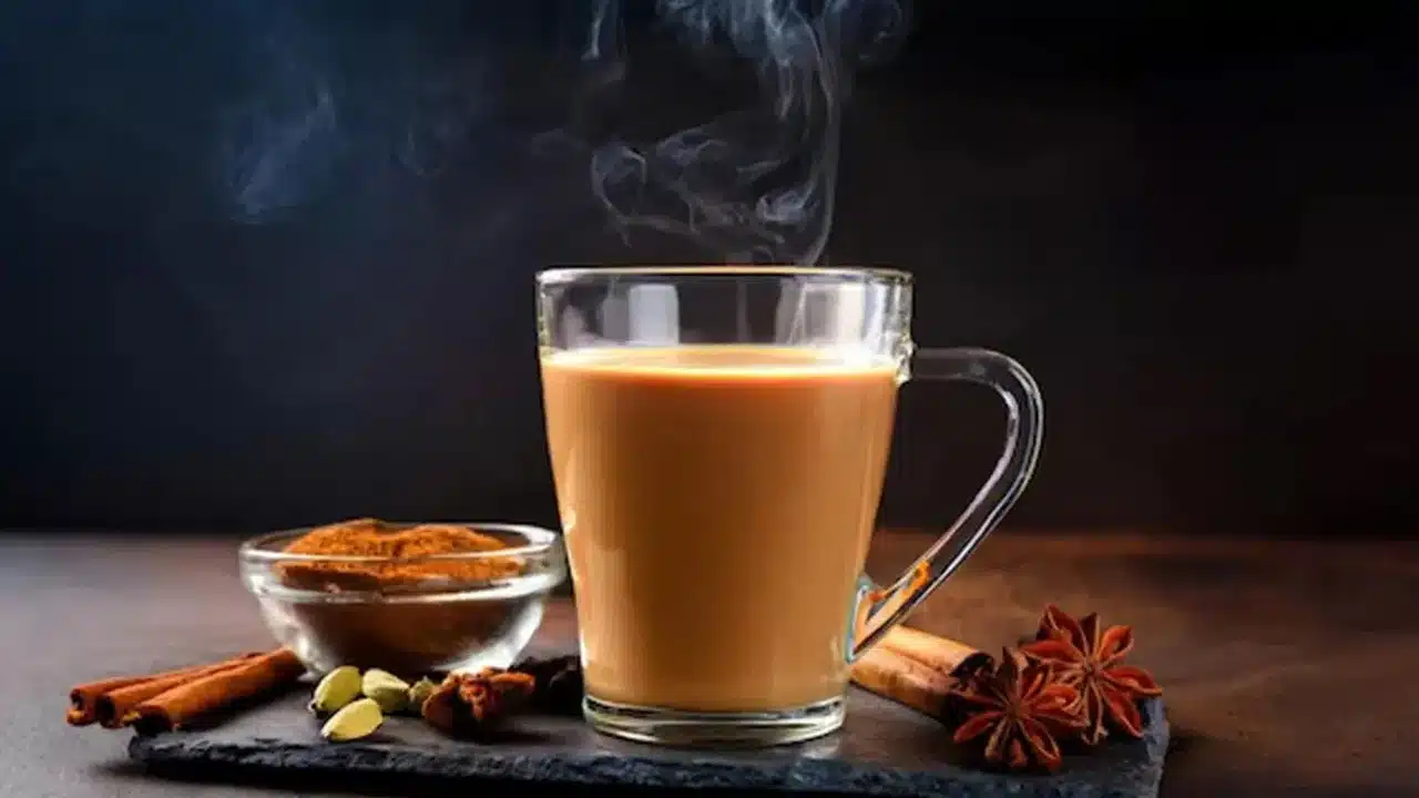 Tea : ఖాళీ కడుపుతో టీ తాగుతున్నారా? అయితే ఈ డేంజర్ బెల్స్ మీకోసమే.. అసలు నిజాలు ఇవే!