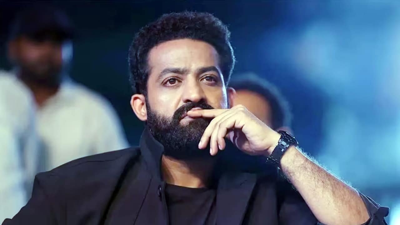 Jr NTR : ఎన్టీఆర్ కెరీర్‌లోనే అతిపెద్ద ప్రాజెక్ట్?.. త్రివిక్రమ్ మూవీపై పెరుగుతున్న అంచనాలు..!