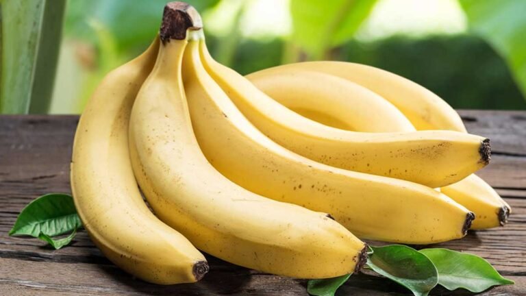 Banana Benefits : రోజూ ఒక అరటిపండు తింటే చాలు.. 10 అద్భుత ప్రయోజనాలు..!