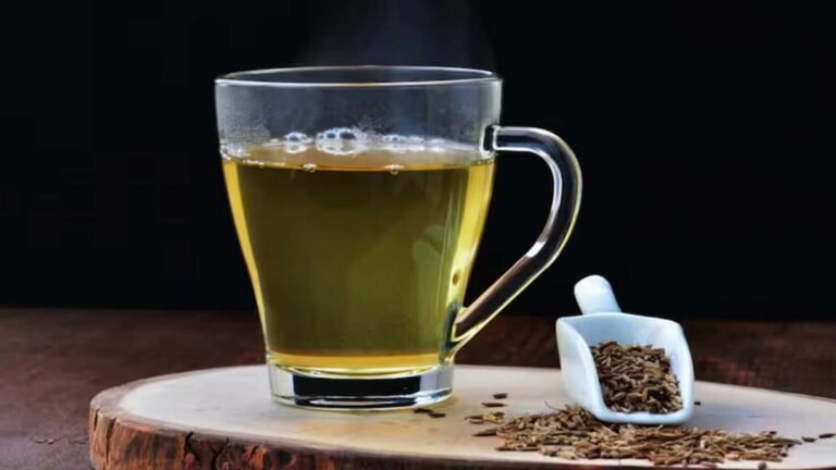 Belly Fat : రాత్రి పడుకునే ముందు ఈ టీ తాగండి.. పొట్ట కొవ్వు మటాష్..! Belly Fat : రాత్రి పడుకునే ముందు ఈ టీ తాగండి.. పొట్ట కొవ్వు మటాష్..!