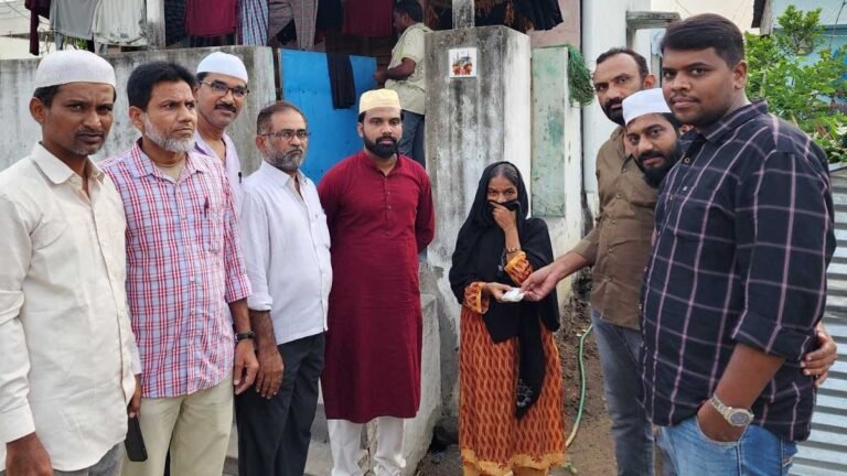 Burgampahad : బూర్గంపహాడ్‌లో సేవా కార్యక్రమాలు.. క్యాన్సర్ బాధిత మహిళకు రూ.10 వేల సహాయం