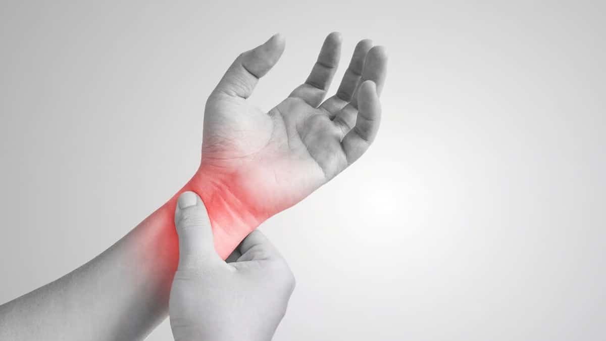 Carpal Tunnel Syndrome : స్మార్ట్‌ఫోన్, ల్యాప్‌టాప్ ఎక్కువగా వాడుతున్నారా? జాగ్రత్త ఈ ప్రమాదకర సమస్య వ‌చ్చే ఛాన్స్‌..!