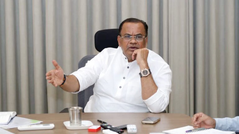 Komatireddy Venkat Reddy : పేదలకు ఇళ్లు.. రైతులకు మేలు.. నల్లగొండ జిల్లాపై మంత్రి కోమటిరెడ్డి ప్రత్యేక సమీక్ష