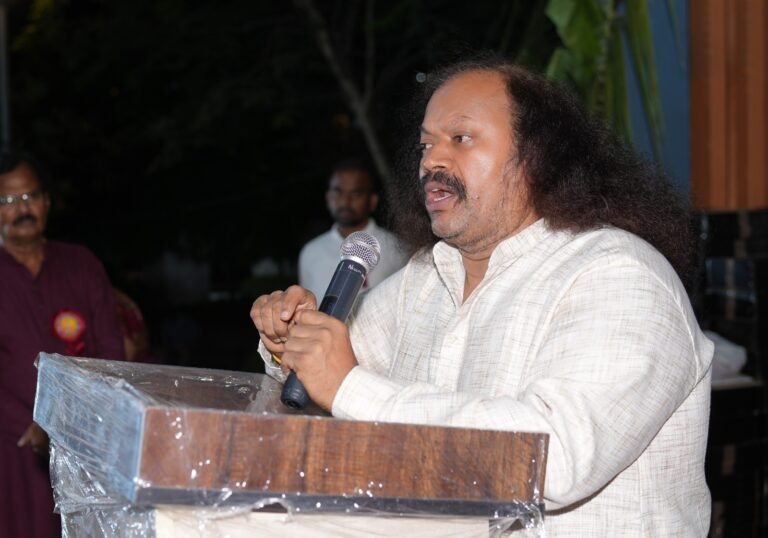 Puranapanda Srinivas: రెండు లక్షల పుస్తకాలతో పరిమళించిన మై హోమ్ అవతార్లో చరిత్రకెక్కిన పురాణపండ Puranapanda Srinivas: రెండు లక్షల పుస్తకాలతో పరిమళించిన మై హోమ్ అవతార్లో చరిత్రకెక్కిన పురాణపండ