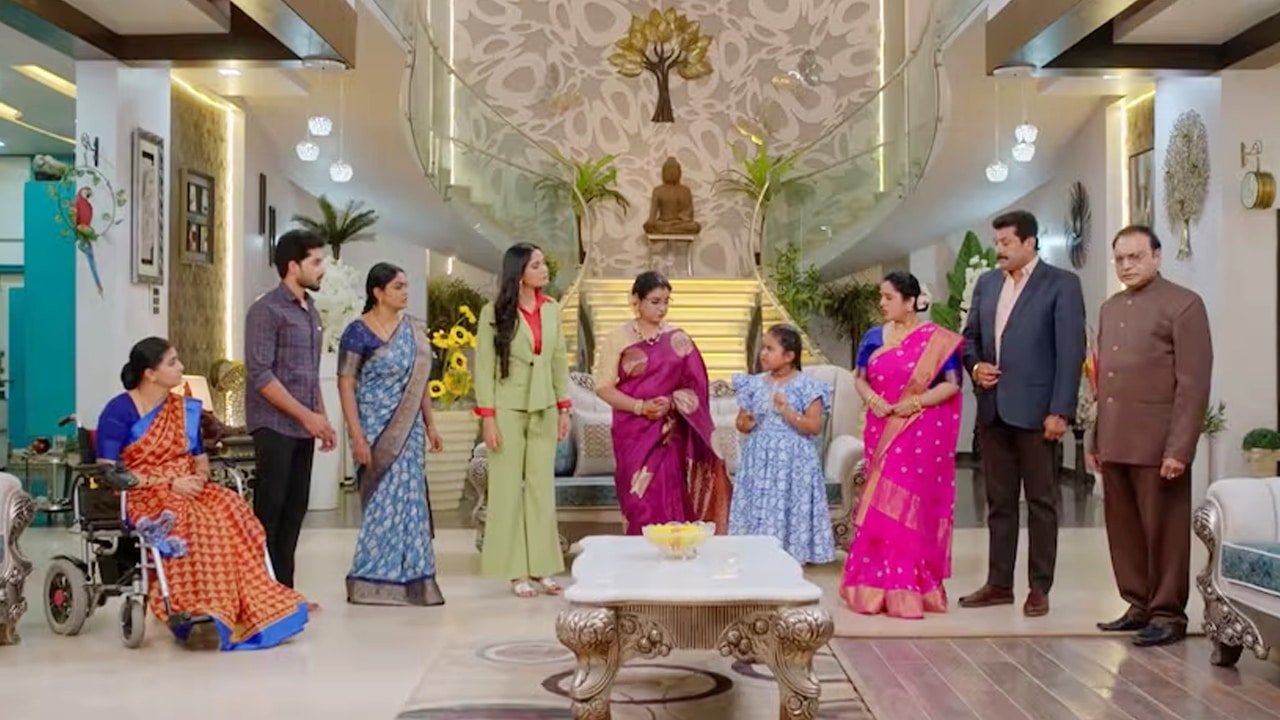 Karthika Deepam 2 Today Episode 12th June 2026 కార్తీక దీపం 2 టుడే ఎపిసోడ్ దీపకు క్షమాపణ చెప్పిన జ్యోత్స్న కానీ సూరజ్‌పై కొత్త కుట్రతో షాకిచ్చింది