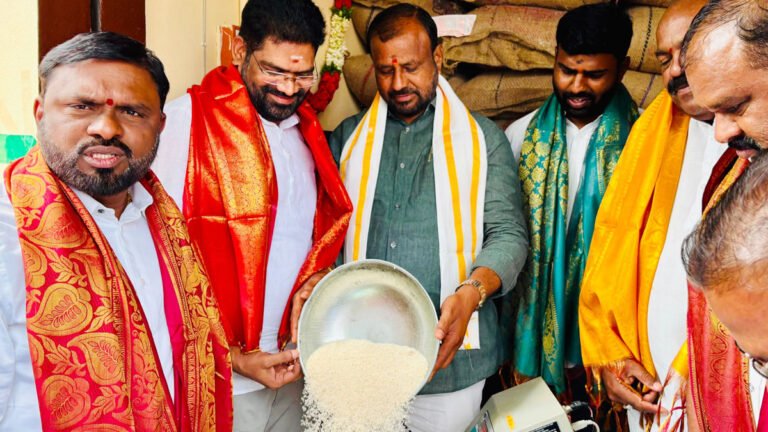 Boduppal Ration Shop : బోడుప్పల్‌లో నూతన రేషన్ షాపు ప్రారంభం.. తోటకూర వజ్రెష్ యాదవ్