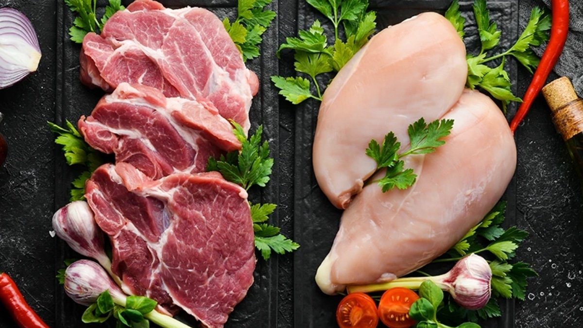 Chicken vs Mutton : వర్షాకాలంలో నాన్‌వెజ్ తింటున్నారా? చికెన్, మటన్‌లో ఏది సేఫ్?