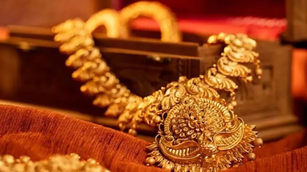 Gold Rate Today : బంగారం కొనేవారికి షాక్.. వరుసగా రెండో రోజు పెరిగిన గోల్డ్ రేట్స్, తెలుగు రాష్ట్రాల్లో తాజా ధరలు ఇవే! Gold Rate Today : బంగారం కొనేవారికి షాక్.. వరుసగా రెండో రోజు పెరిగిన గోల్డ్ రేట్స్, తెలుగు రాష్ట్రాల్లో తాజా ధరలు ఇవే!