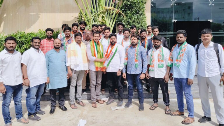 Habsiguda : హబ్సీగూడలో కాంగ్రెస్‌కు భారీ బూస్ట్.. బీఆర్ఎస్‌కు షాక్ ఇస్తూ 30 మంది చేరిక