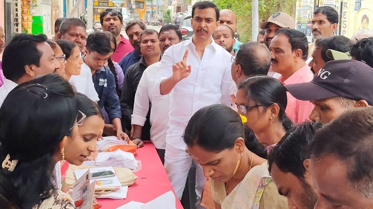 M Parameshwar Reddy : ఉప్పల్‌ SIR ప్రక్రియపై మందుముల పరమేశ్వర్ రెడ్డి కీలక ఆదేశాలు..!