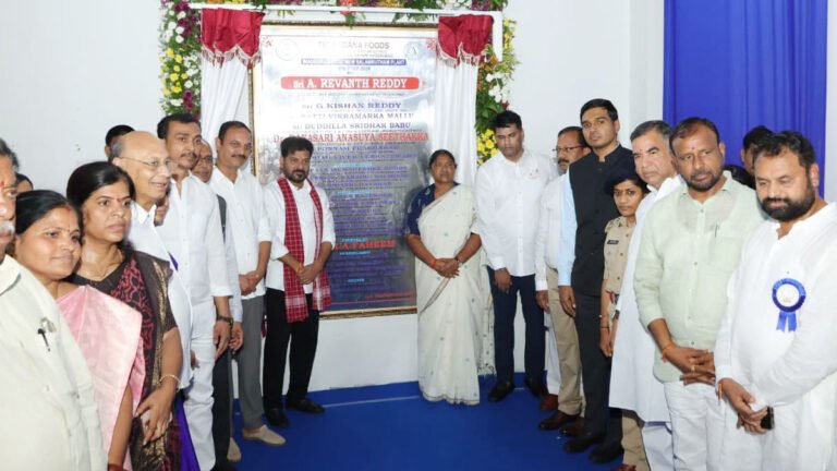 Revanth Reddy : ఉప్పల్కు ఎన్ని నిధులైనా ఇస్తా.. సీఎం రేవంత్ రెడ్డి Revanth Reddy : ఉప్పల్కు ఎన్ని నిధులైనా ఇస్తా.. సీఎం రేవంత్ రెడ్డి