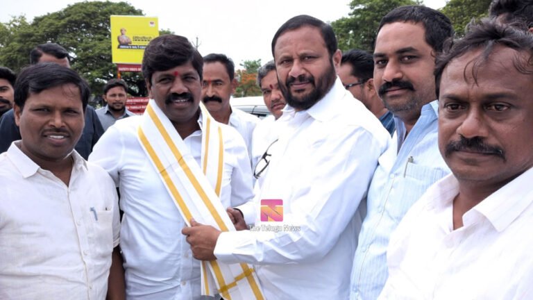 Vemula Veeresham : సూర్యాపేట .. ప్రభుత్వ విప్ వేముల వీరేశంకు ఘన స్వాగతం..!
