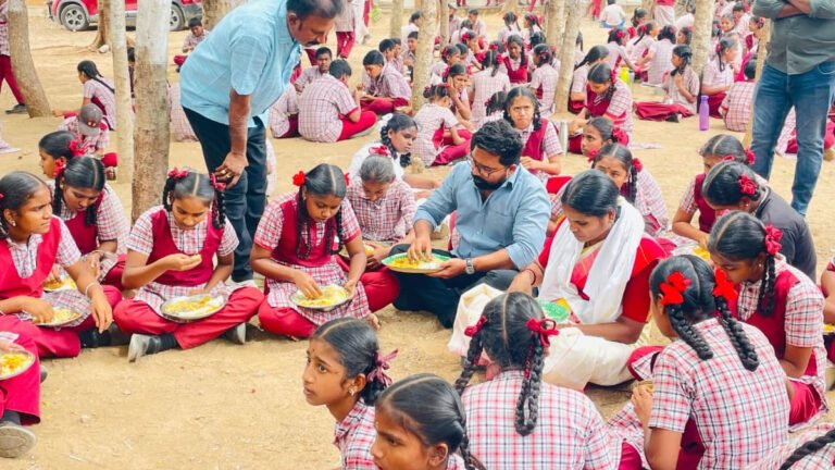 Medipally : మేడిపల్లి స్కూల్.. Revanth Reddy ప్రభుత్వానికి విద్యే ప్రాధాన్యం.. తుంగతుర్తి రవి Medipally : మేడిపల్లి స్కూల్.. Revanth Reddy ప్రభుత్వానికి విద్యే ప్రాధాన్యం.. తుంగతుర్తి రవి