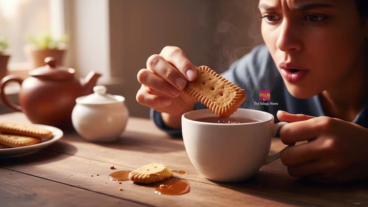 Tea Time Health Tips : టీతో బిస్కెట్ తినేవారు ఈ విషయాలు తప్పక తెలుసుకోండి