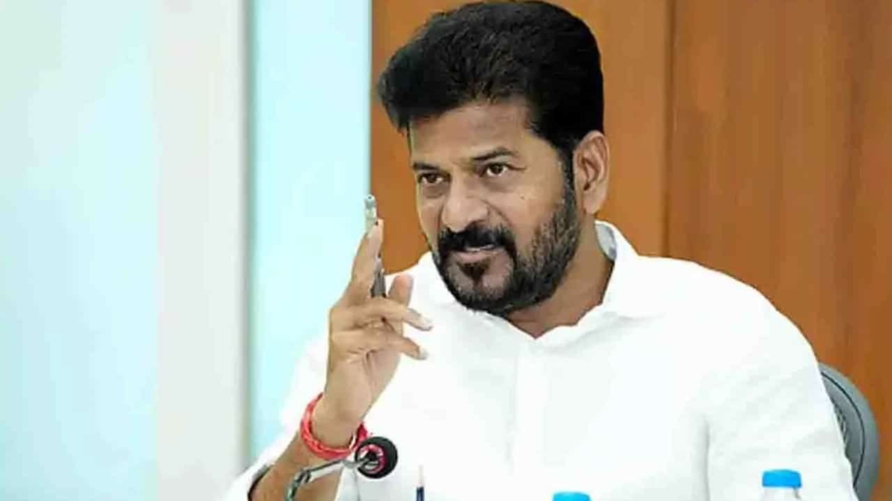 Revanth Reddy : రేవంత్ రెడ్డి వైలెంట్.. మంత్రులేమో సైలెంట్.. తెలంగాణ కాంగ్రెస్‌లో అసలేం జరుగుతోంది..?